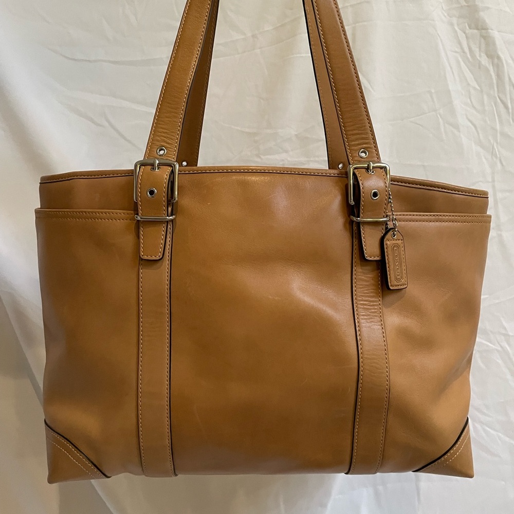 Gorgeous Coach Tote